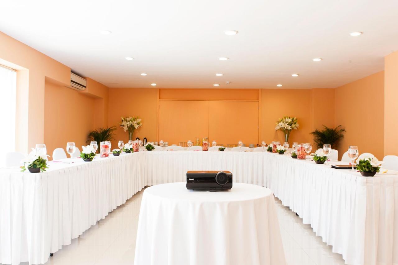 Hun Altabrisa Hotel